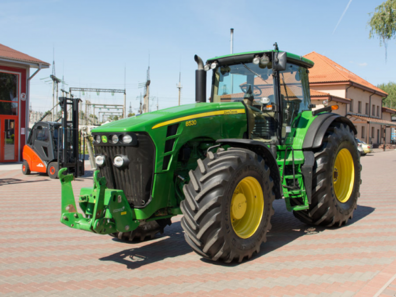 Oldtimer-Traktor typu John Deere 8530,  w Луцьк (Zdjęcie 1)