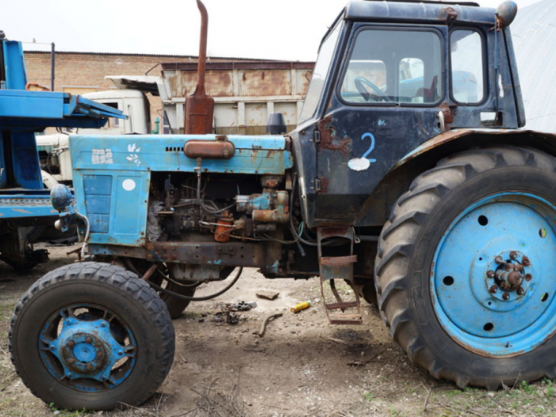 Oldtimer-Traktor typu Belarus Беларус-82, Neumaschine w Запоріжжя (Zdjęcie 1)