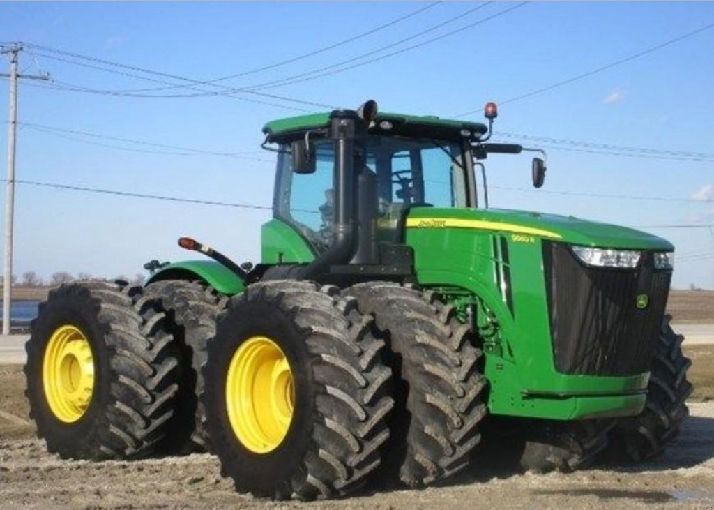 Oldtimer-Traktor typu John Deere 9560R, Neumaschine w Київ (Zdjęcie 1)
