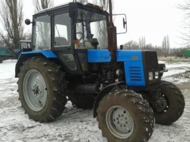 Oldtimer-Traktor typu Belarus Беларус-892, Neumaschine w Кременчук